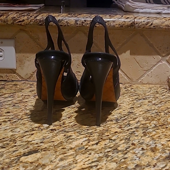 L.A.M.B. leather slingback peep-toe stilettos - Picture 5 of 8